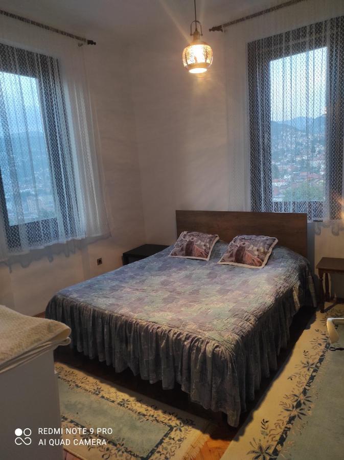 Issy Apartment Sarajevo Exterior photo